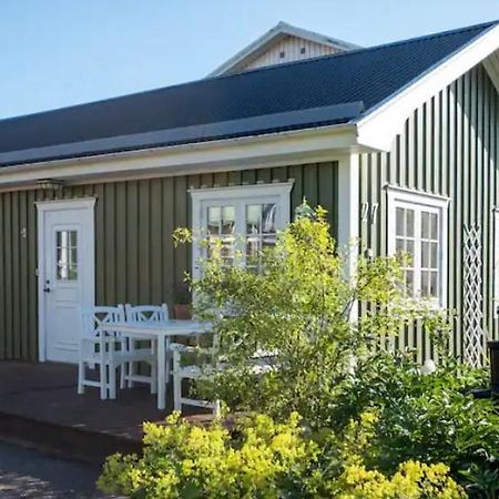 Lilla Groena Huset Pa Garden Harnosand Ngoại thất bức ảnh