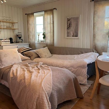 Lilla Groena Huset Pa Garden Harnosand Ngoại thất bức ảnh
