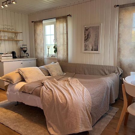 Lilla Groena Huset Pa Garden Harnosand Ngoại thất bức ảnh